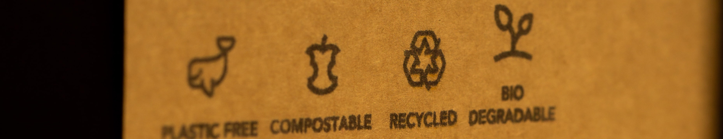 cardboard box with recycling symbols_horizontal